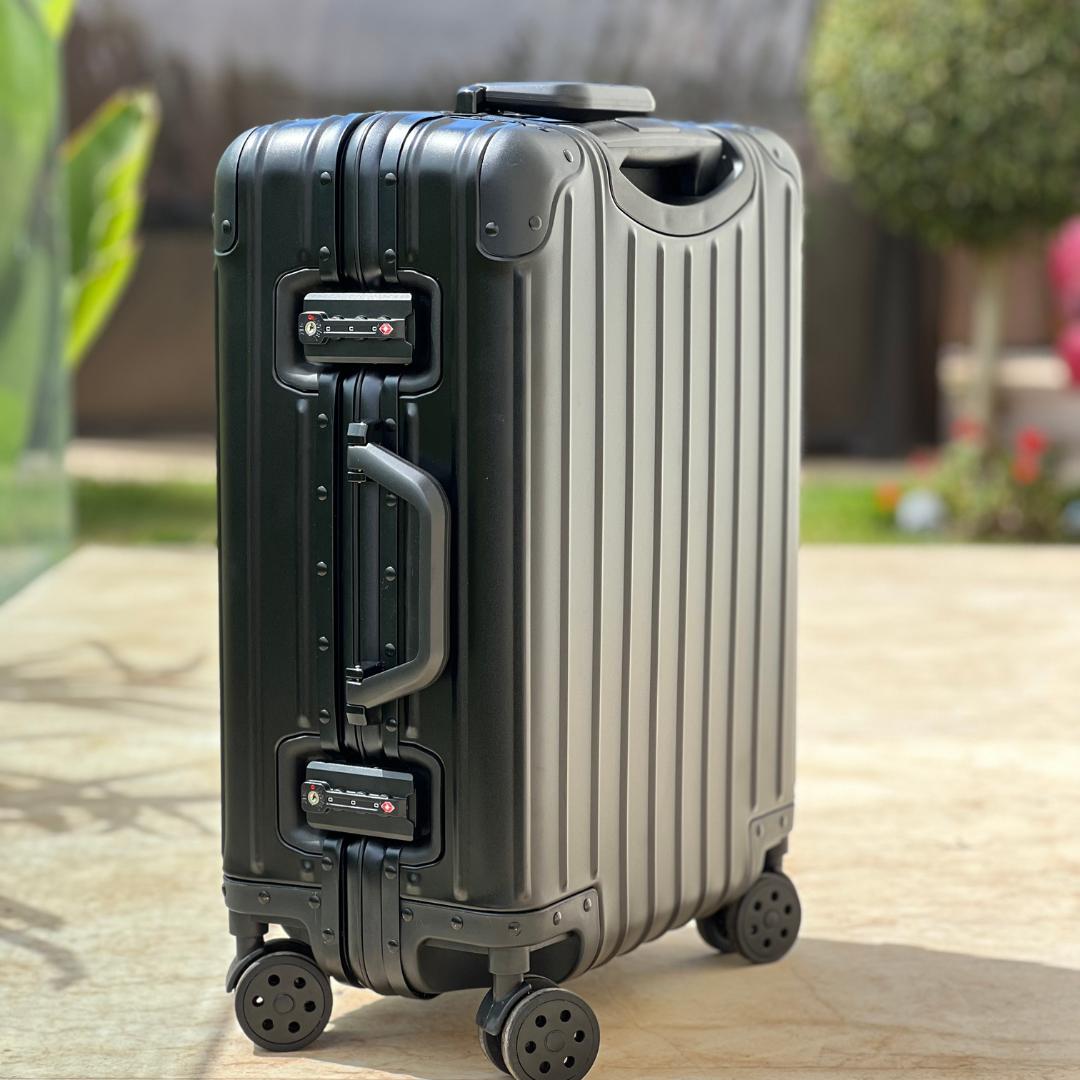 Valise cabine aluminium Fermeture Par code TSA